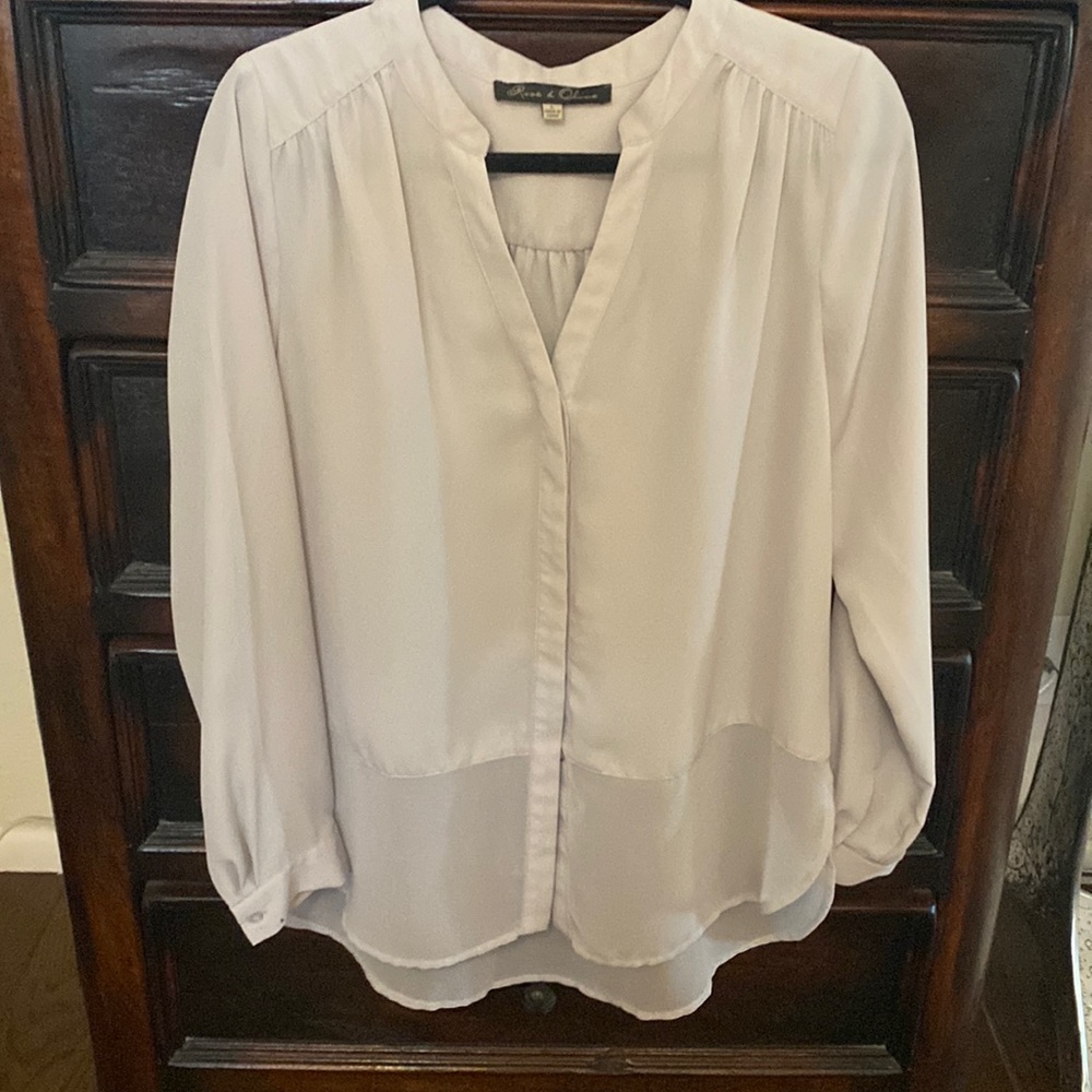 Rose and Olive Blouse; Large; Light Grey